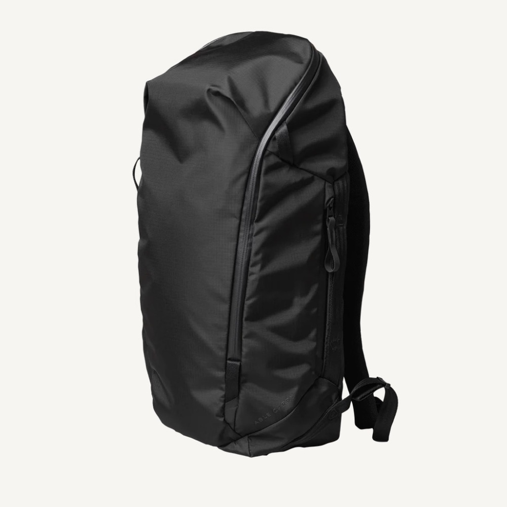 NWT Able Carry - Daybreaker 2